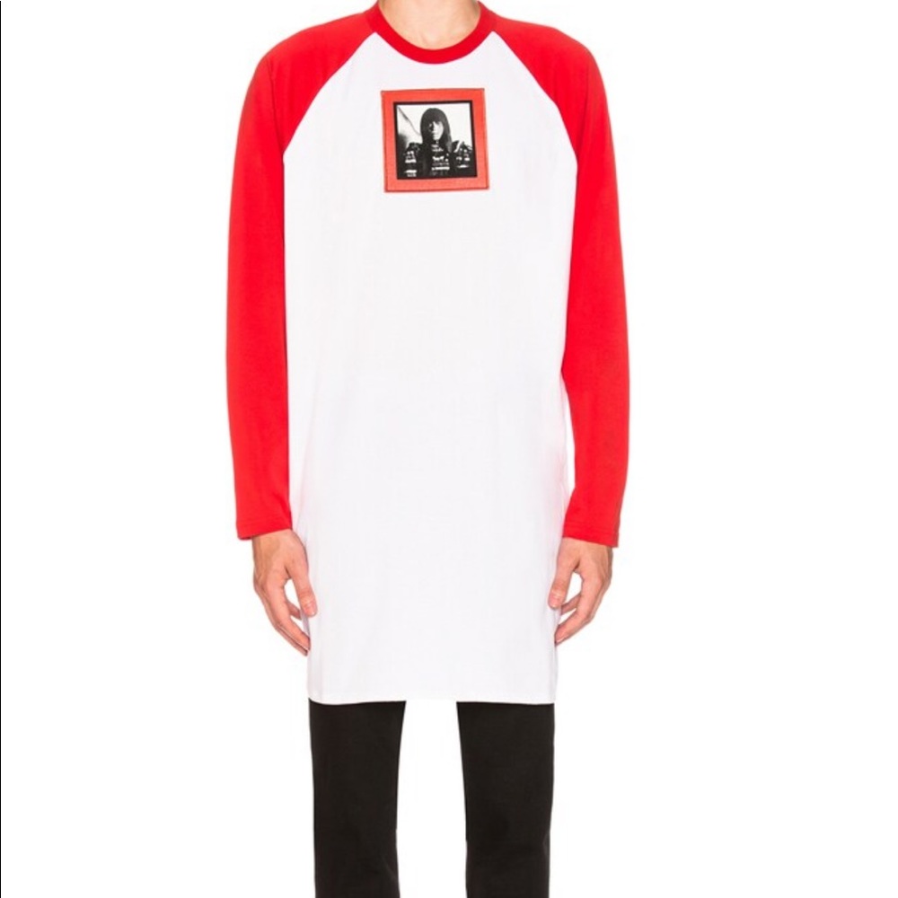 Authentic GIVENCHY Photo Tee shirt size L